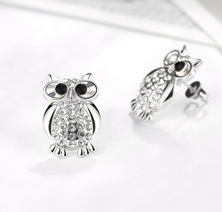 Fashion earrings / owl earrings  / stud earrings