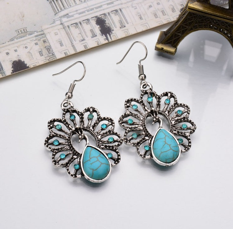 Vintage Korean Earrings/ Peacock Turquoise Earrings