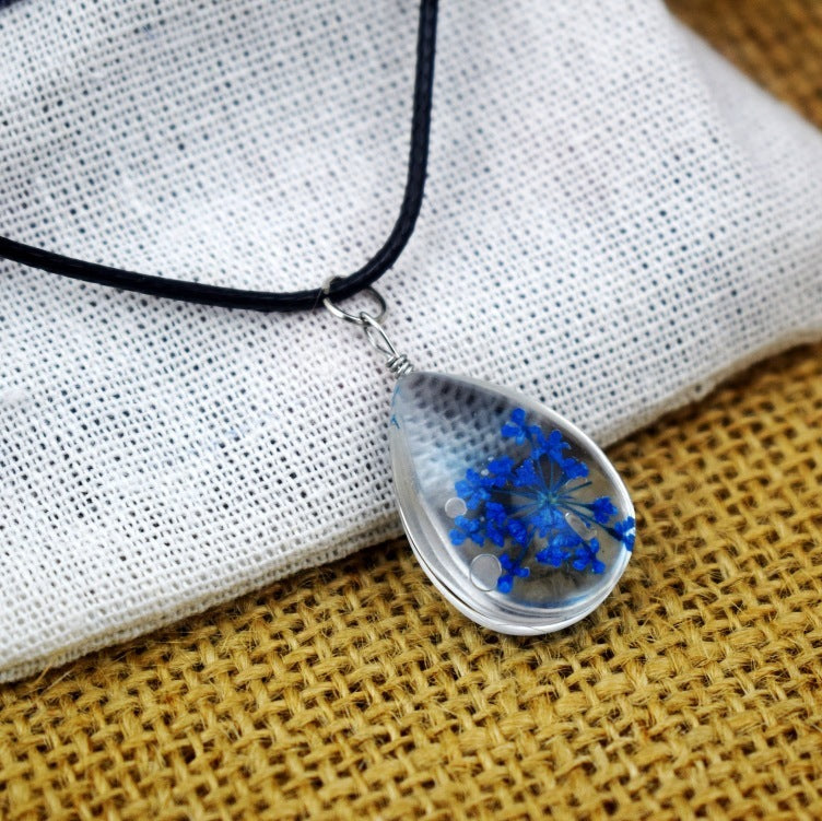 Starry Necklace with Dried Flowers and Gemstones